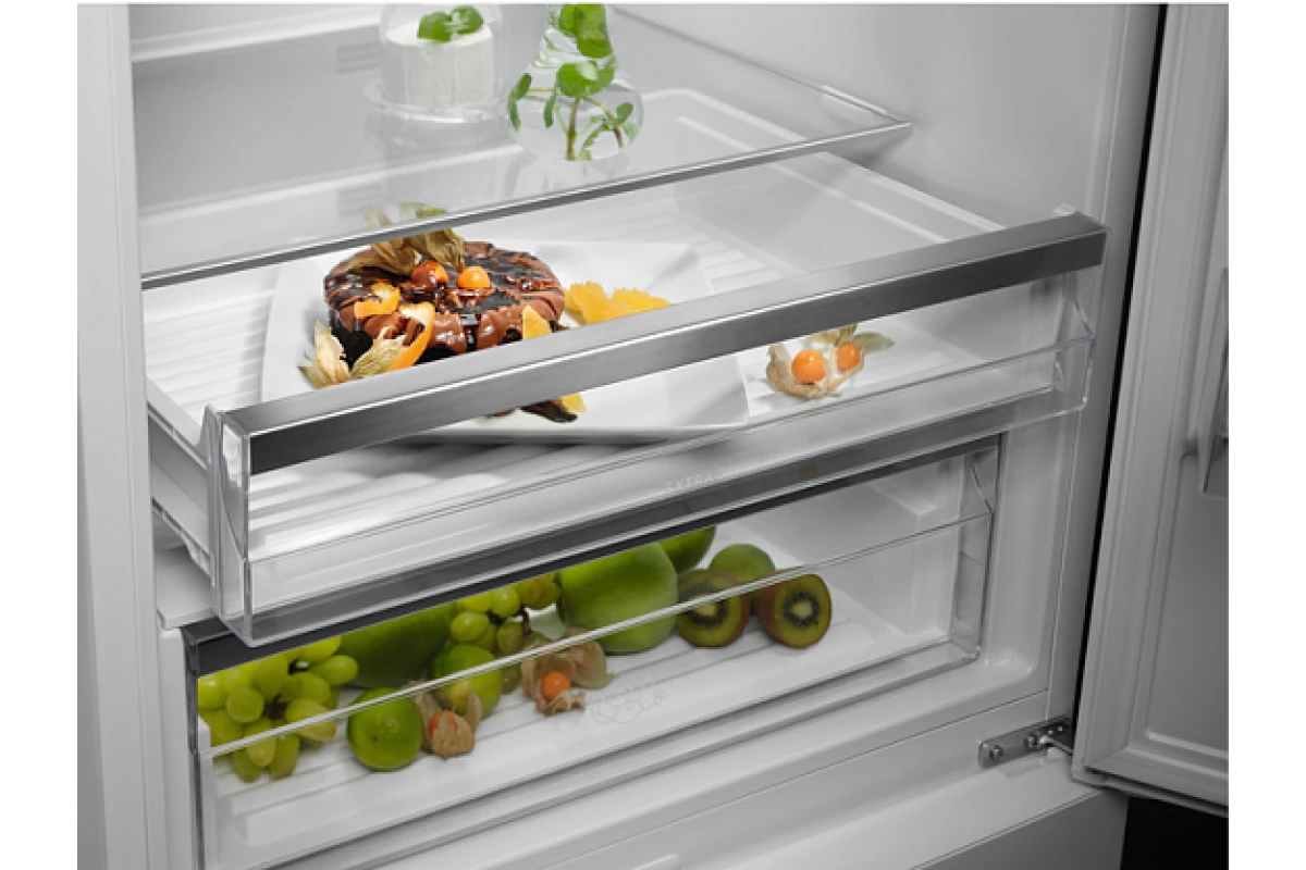 Холодильник Electrolux RNT7MF46X2