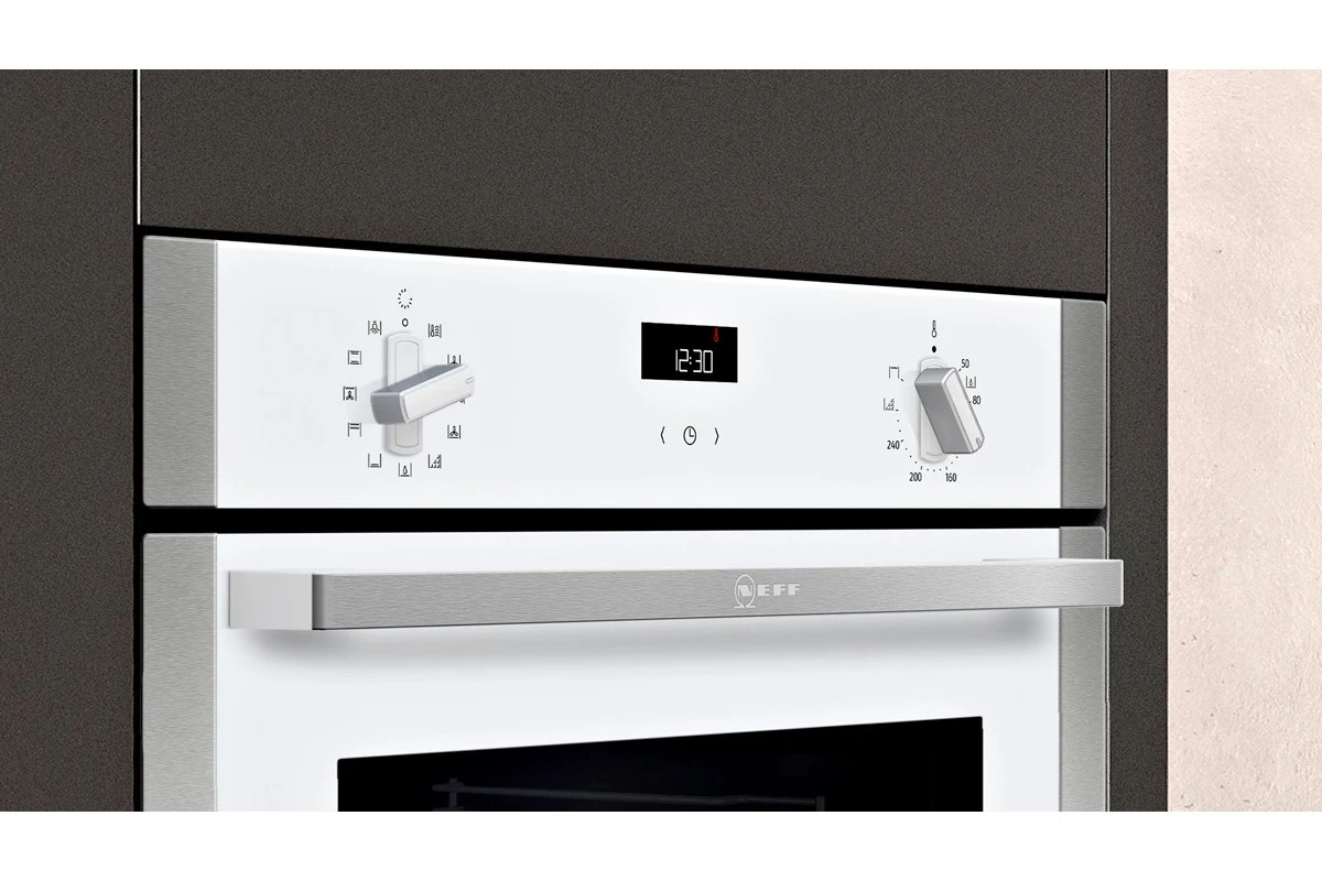 Духовой шкаф Neff B1ACE3FW0R