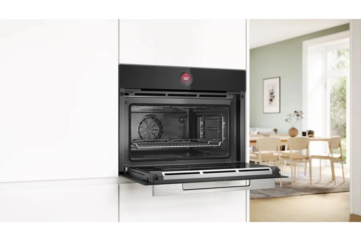 Духовой шкаф Bosch CBG7741B1