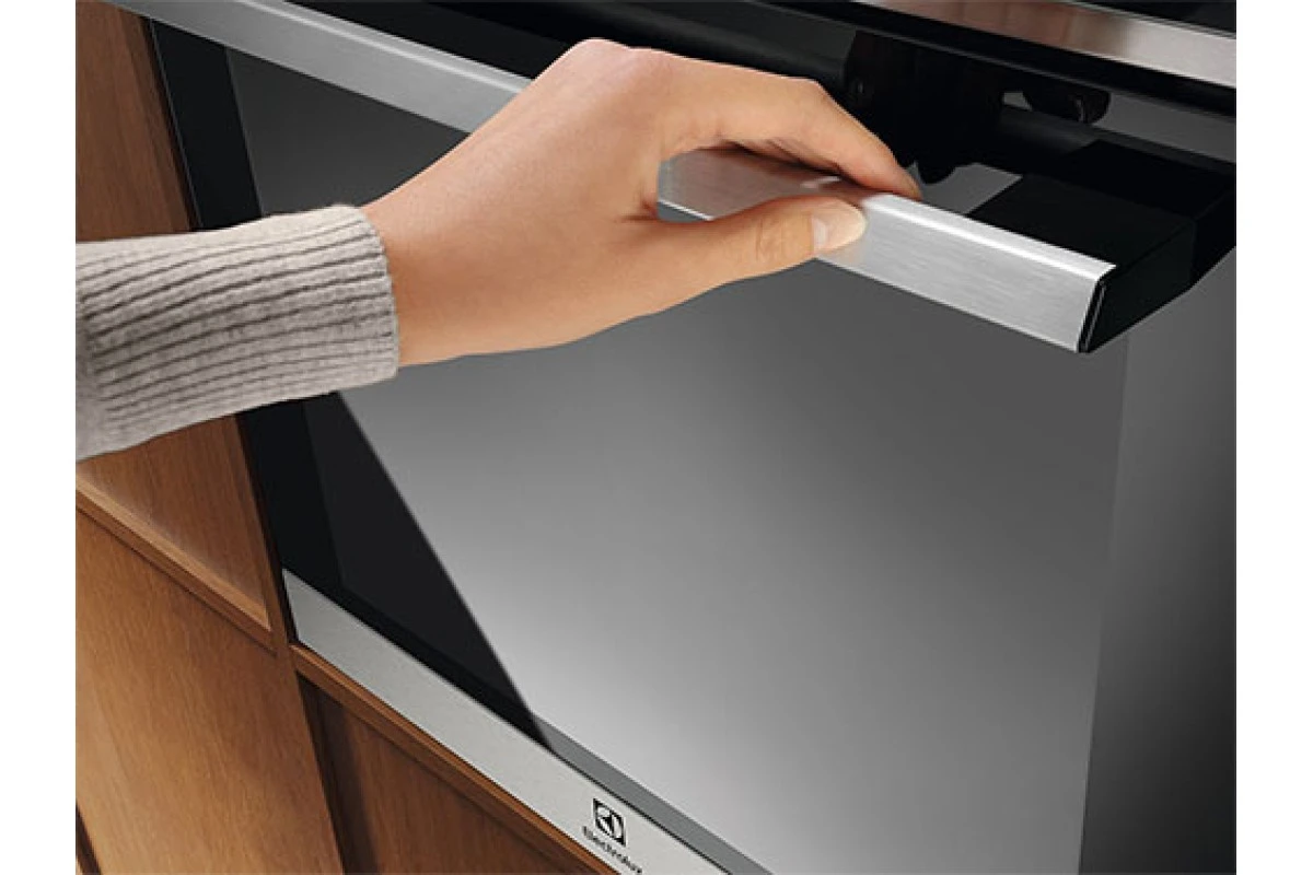 Духовой шкаф Electrolux LOE8F38X