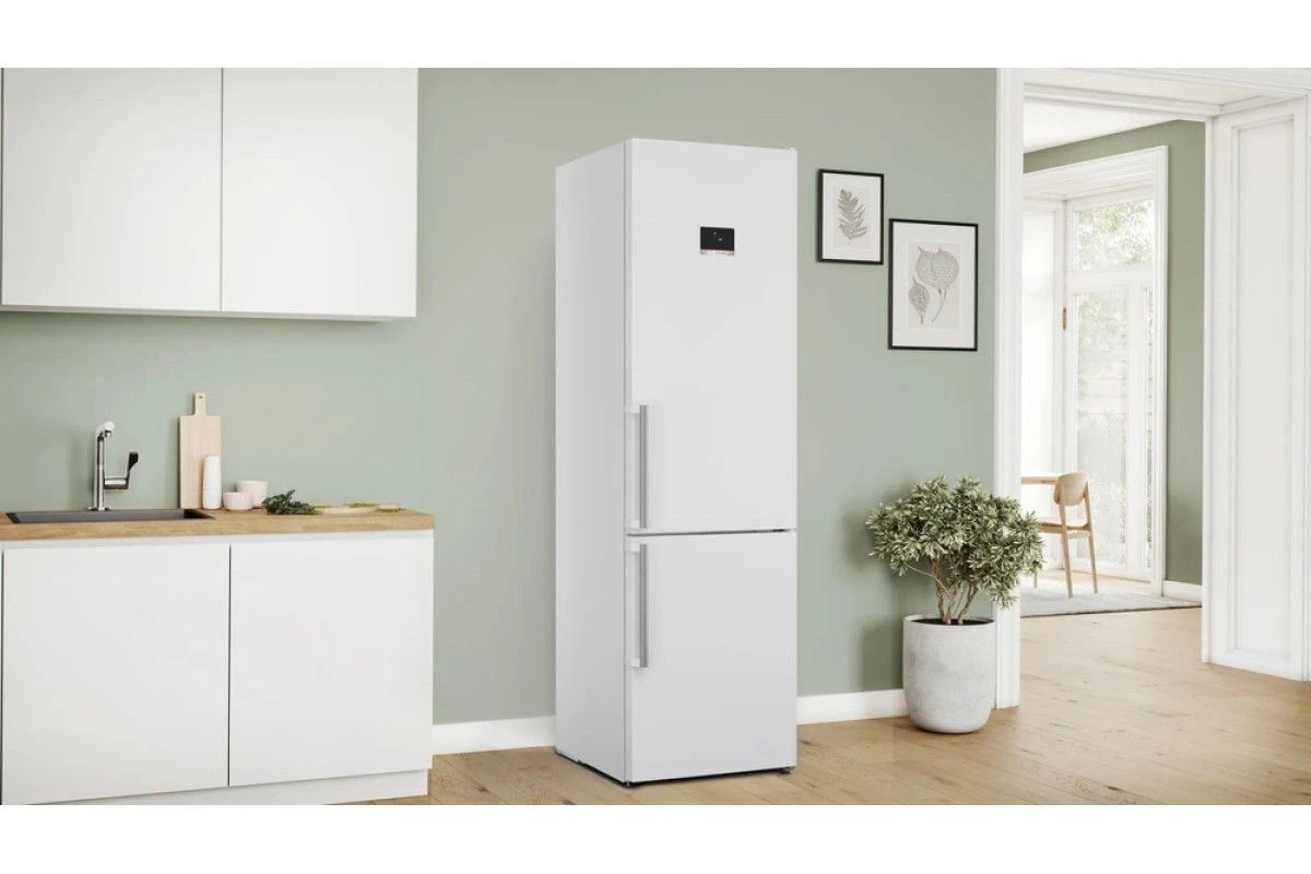 Двухкамерный холодильник Bosch KGN397WCT