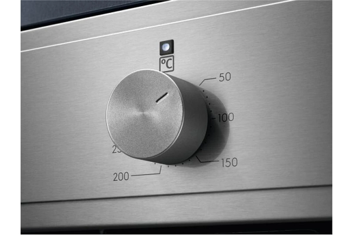 Духовой шкаф Electrolux EOF3H00BX