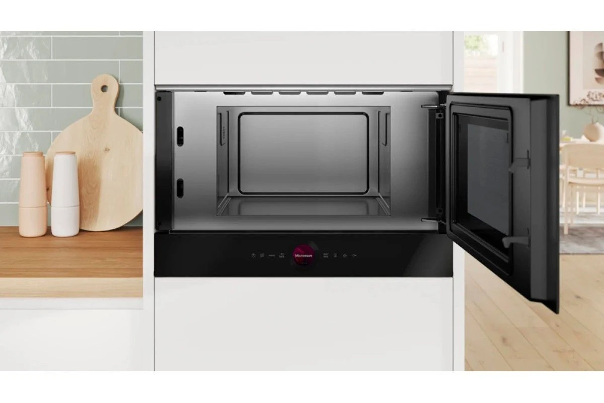 Встраиваемая микроволновая печь Bosch BFR9221B1