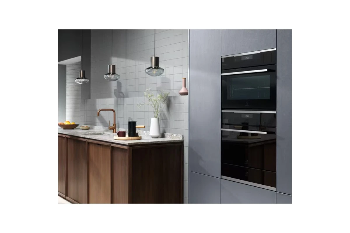 Духовой шкаф Electrolux KOAAS31CX