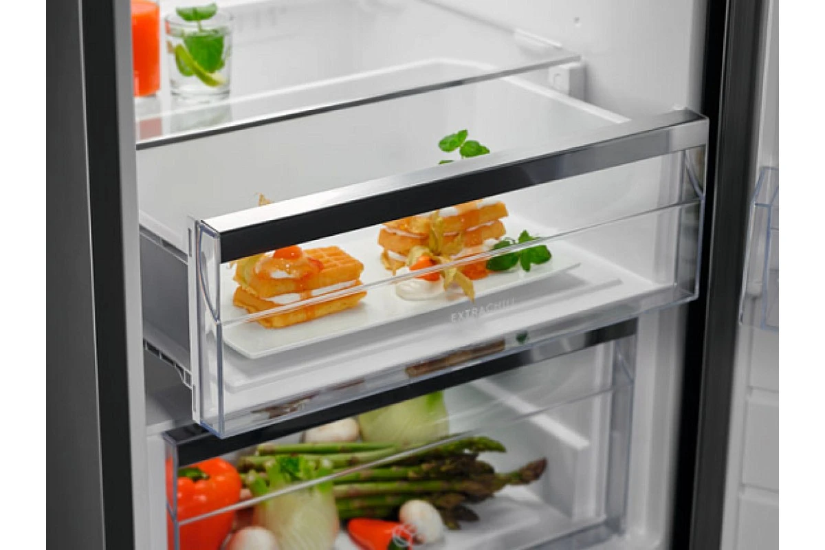Холодильник Electrolux LRC 5ME38 X2