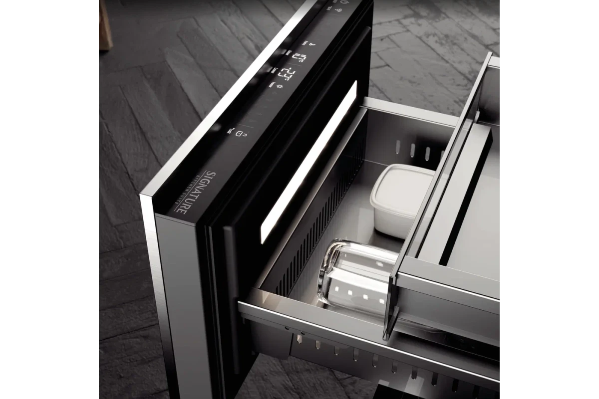 Холодильник Signature Kitchen Suite SKSUD2402E