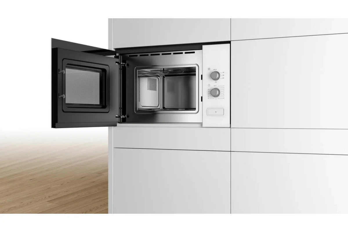 Встраиваемая микроволновая печь Bosch BFL520MW0