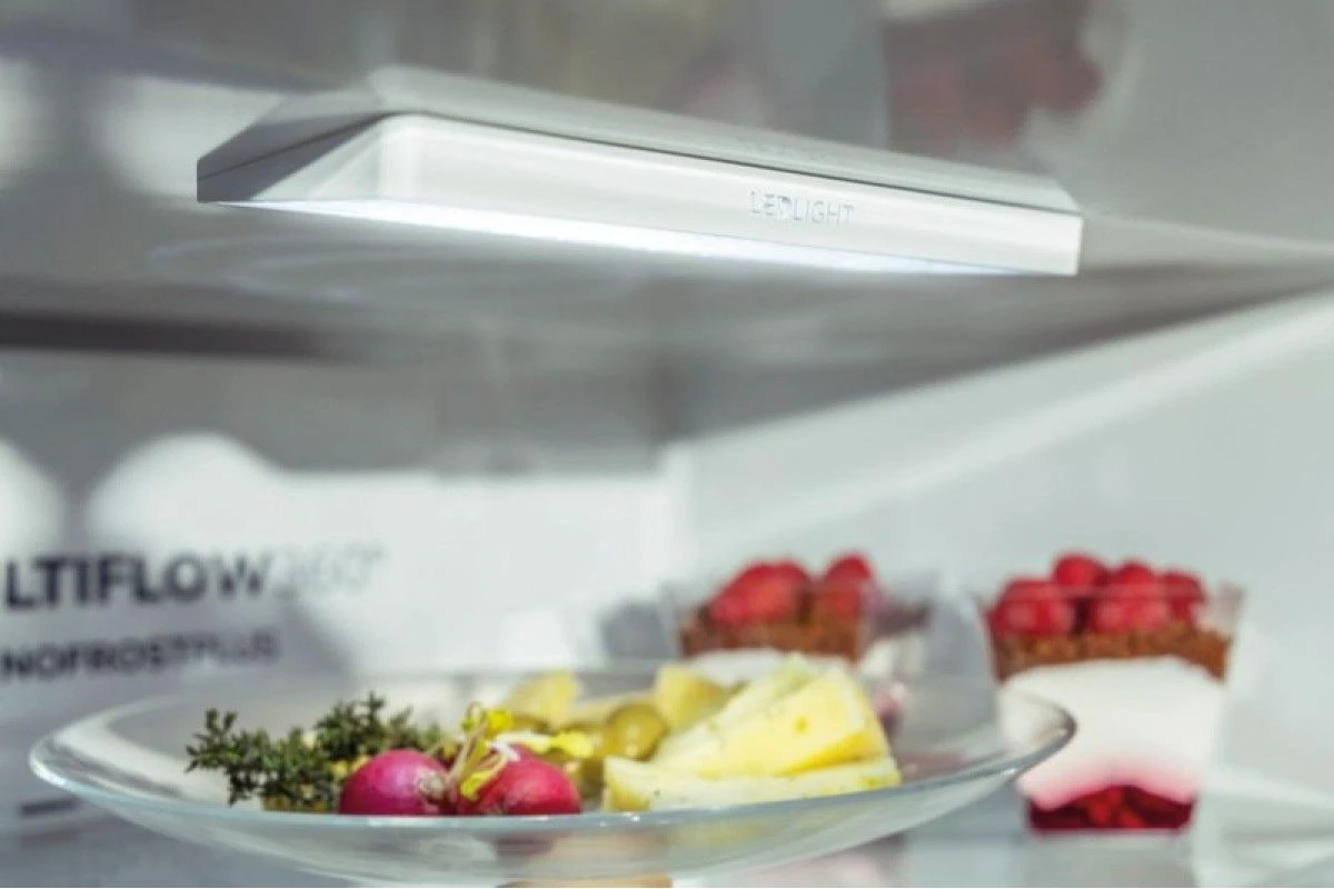 Отдельностоящий холодильник Gorenje NRK6202EW4