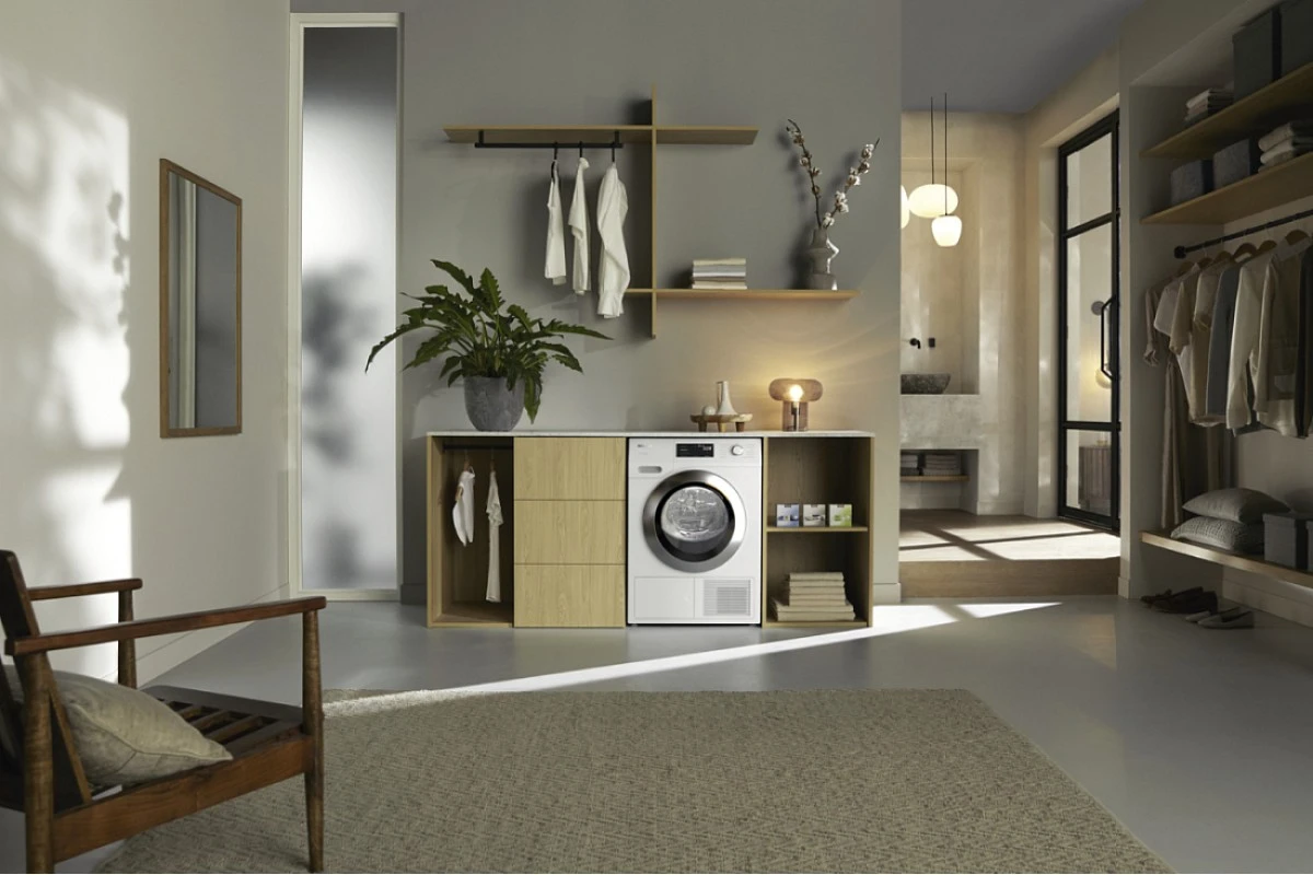 Сушильная машина Miele TEF765WP