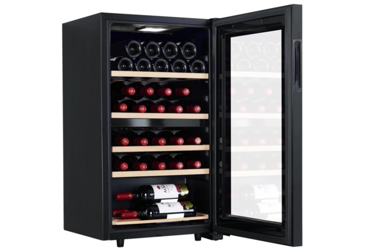 Двухзонный винный шкаф La Sommeliere SLS32DZBLACK