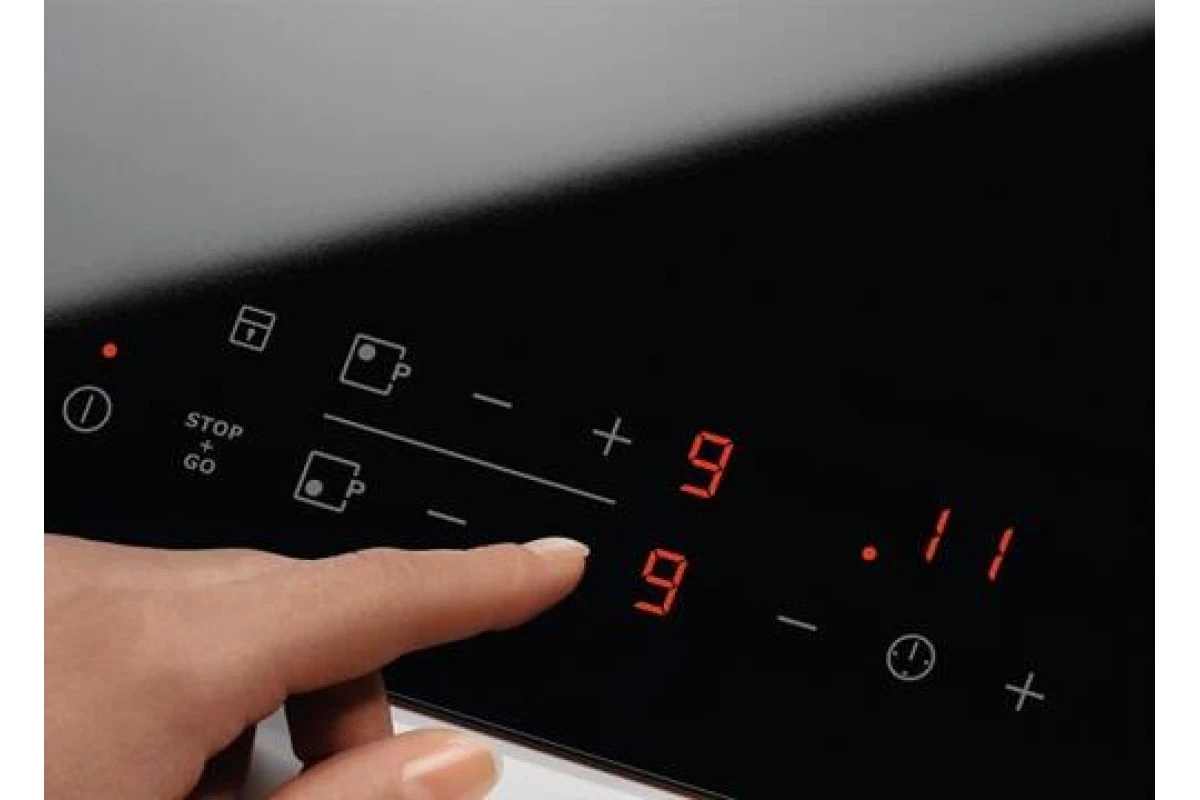 Варочная панель Electrolux CEE 6432 KX