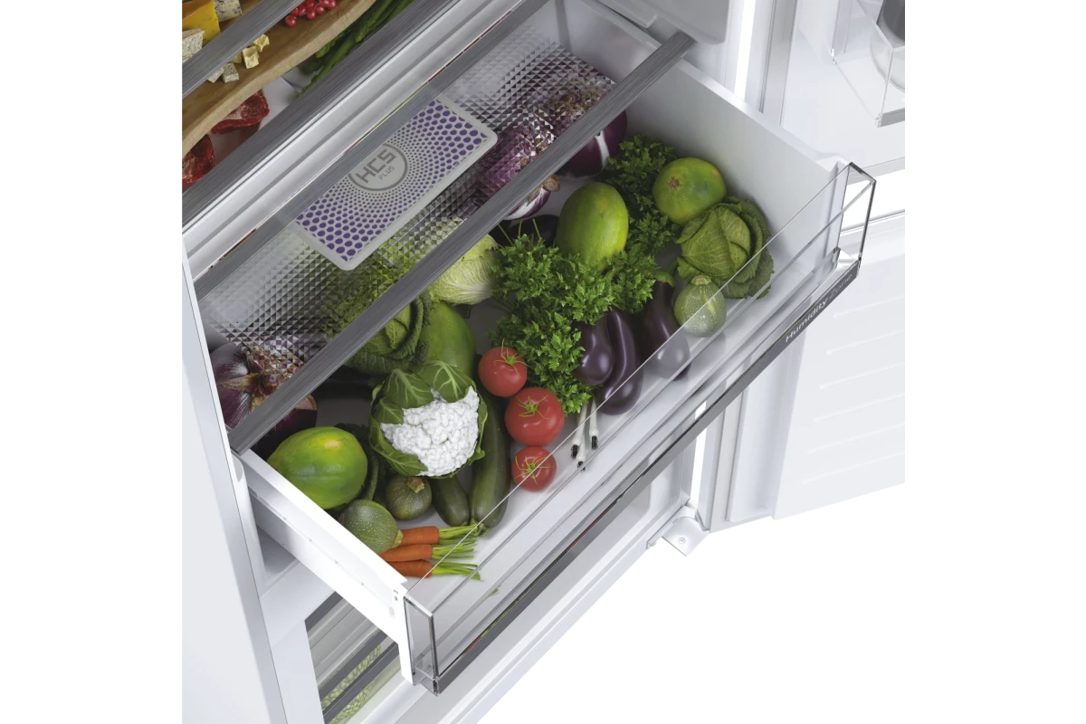 Встраиваемый холодильник Haier HBW5719ERU