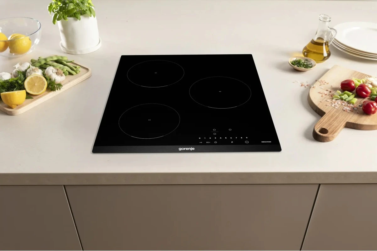 Индукционная варочная панель Gorenje GI4302BCE