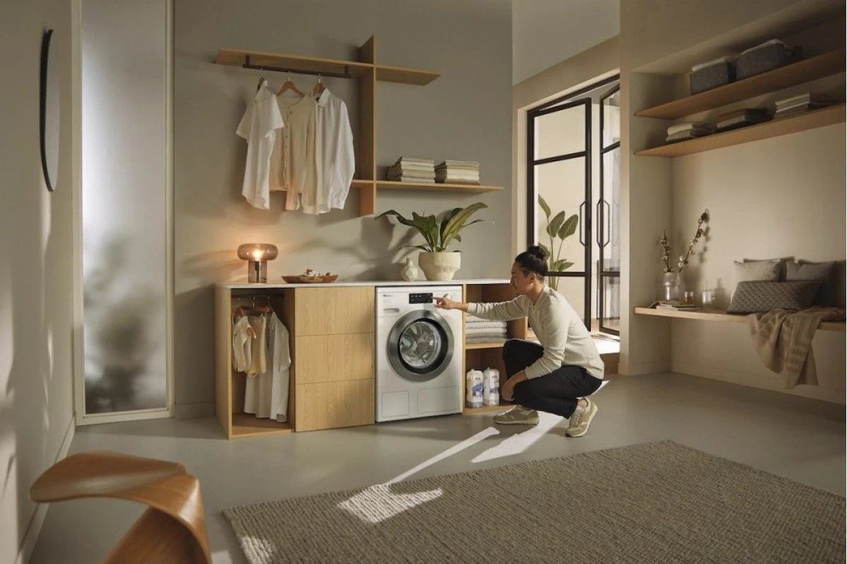 Стиральная машина Miele WEG665 WCS