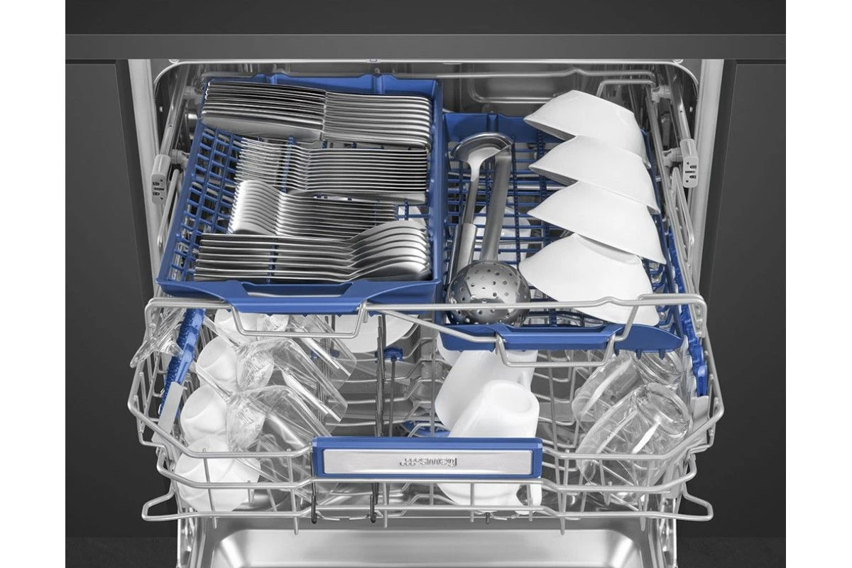 Встраиваемая посудомоечная машина Smeg STL323BL