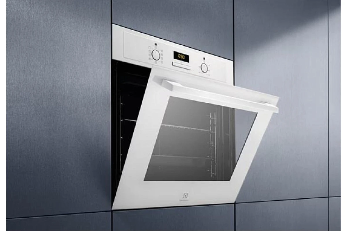 Духовой шкаф Electrolux EOF3H40BW