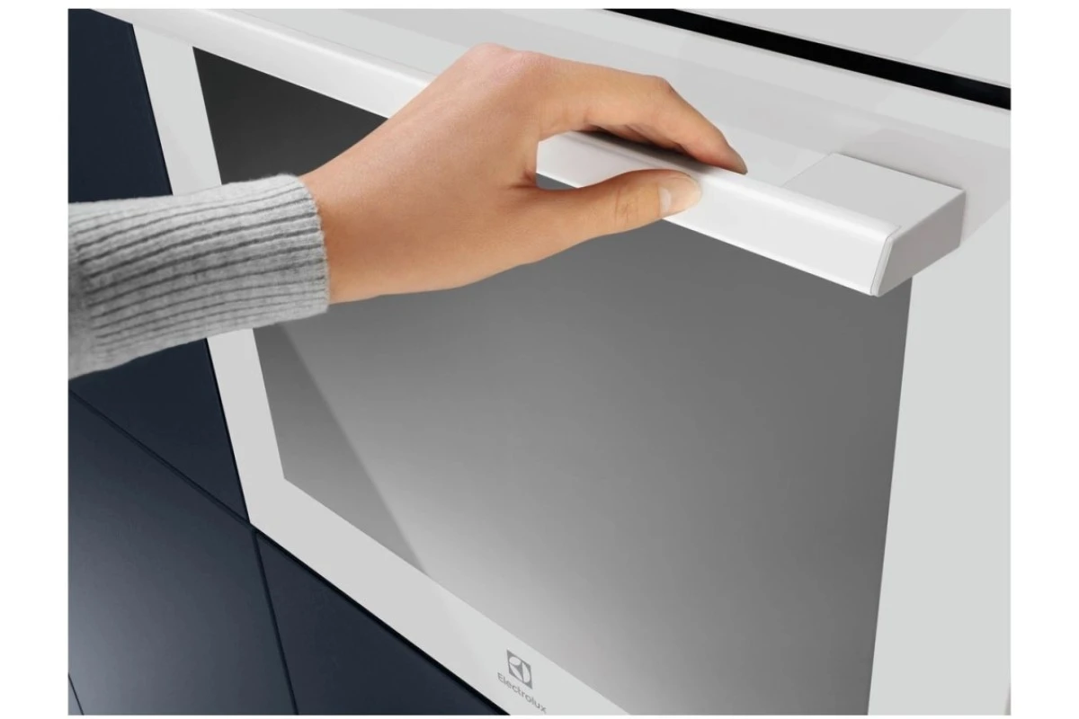 Духовой шкаф Electrolux EOF5F50BV