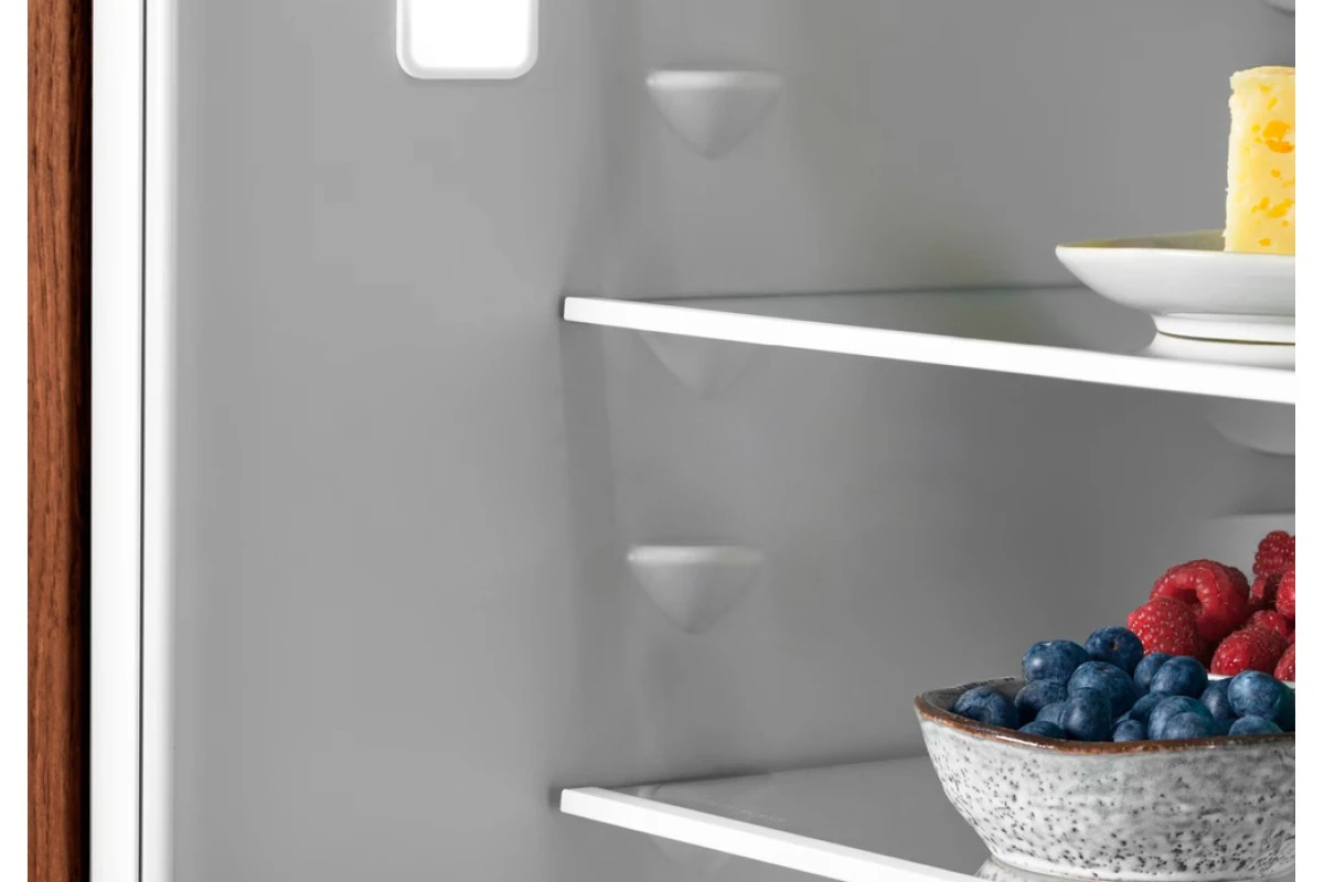 Встраиваемый холодильник Electrolux E6MNCE19S