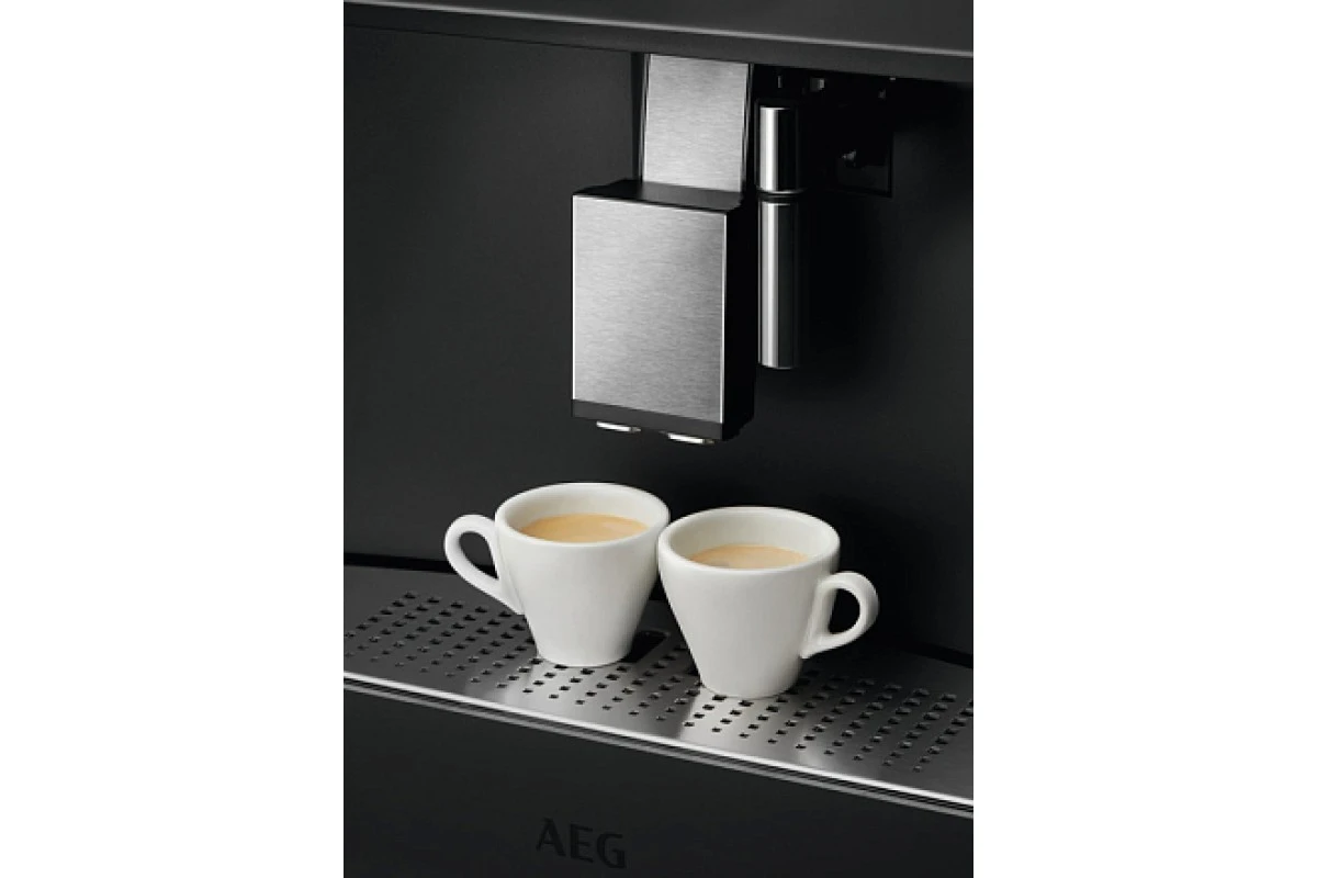 Встраиваемая кофемашина AEG KKA894500M
