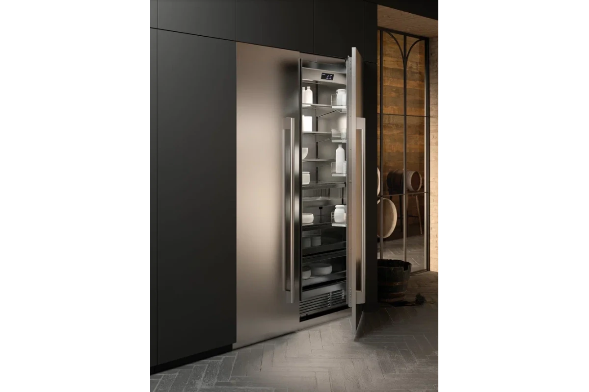 Холодильник Signature Kitchen Suite SKSCR2431P