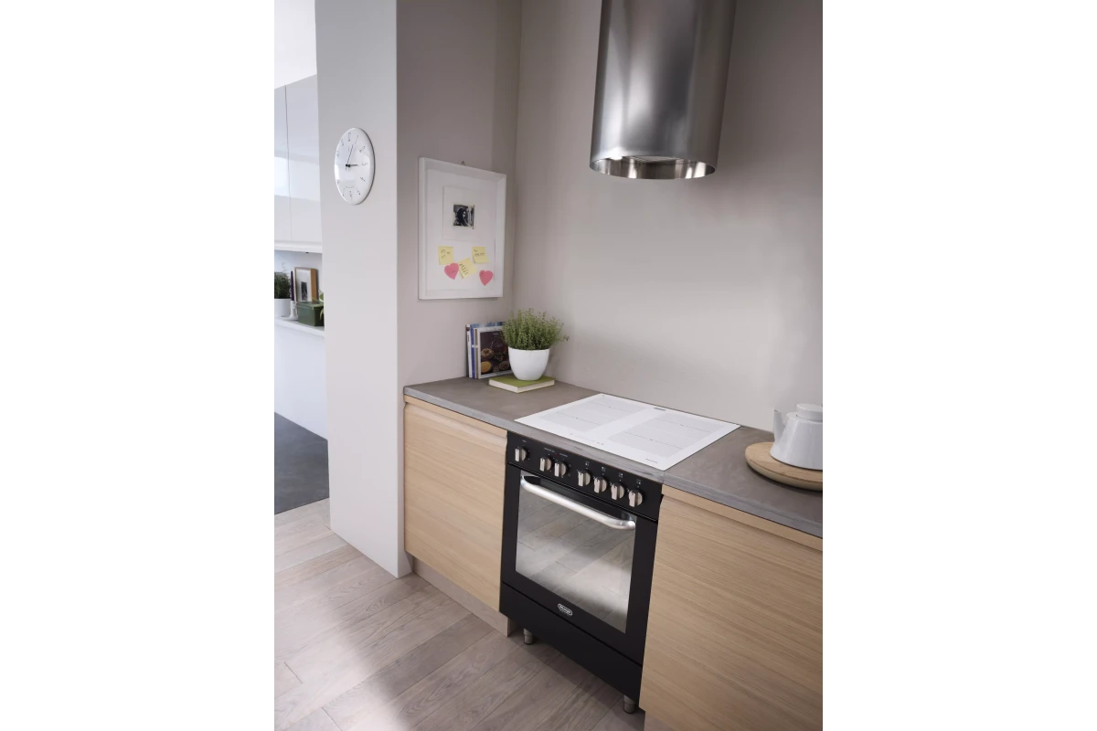 Индукционная варочная поверхность DeLonghi PIND 5 B