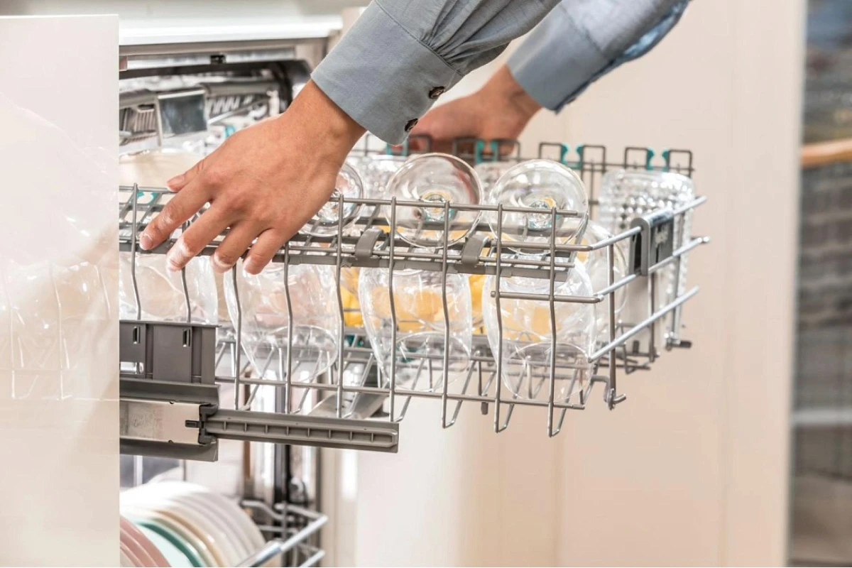 Встраиваемая посудомоечная машина Gorenje GV642D90