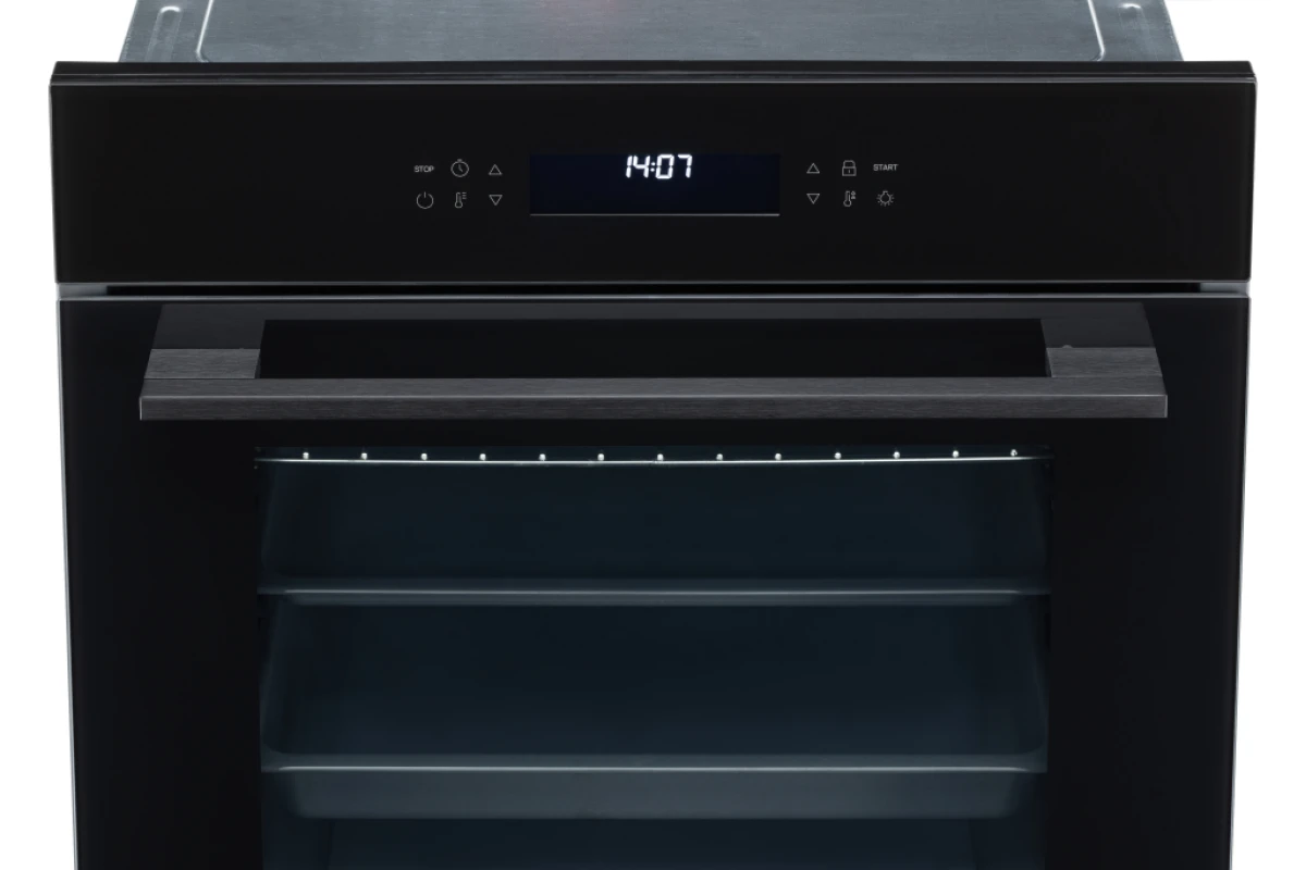 Духовой шкаф Vard VOE564B