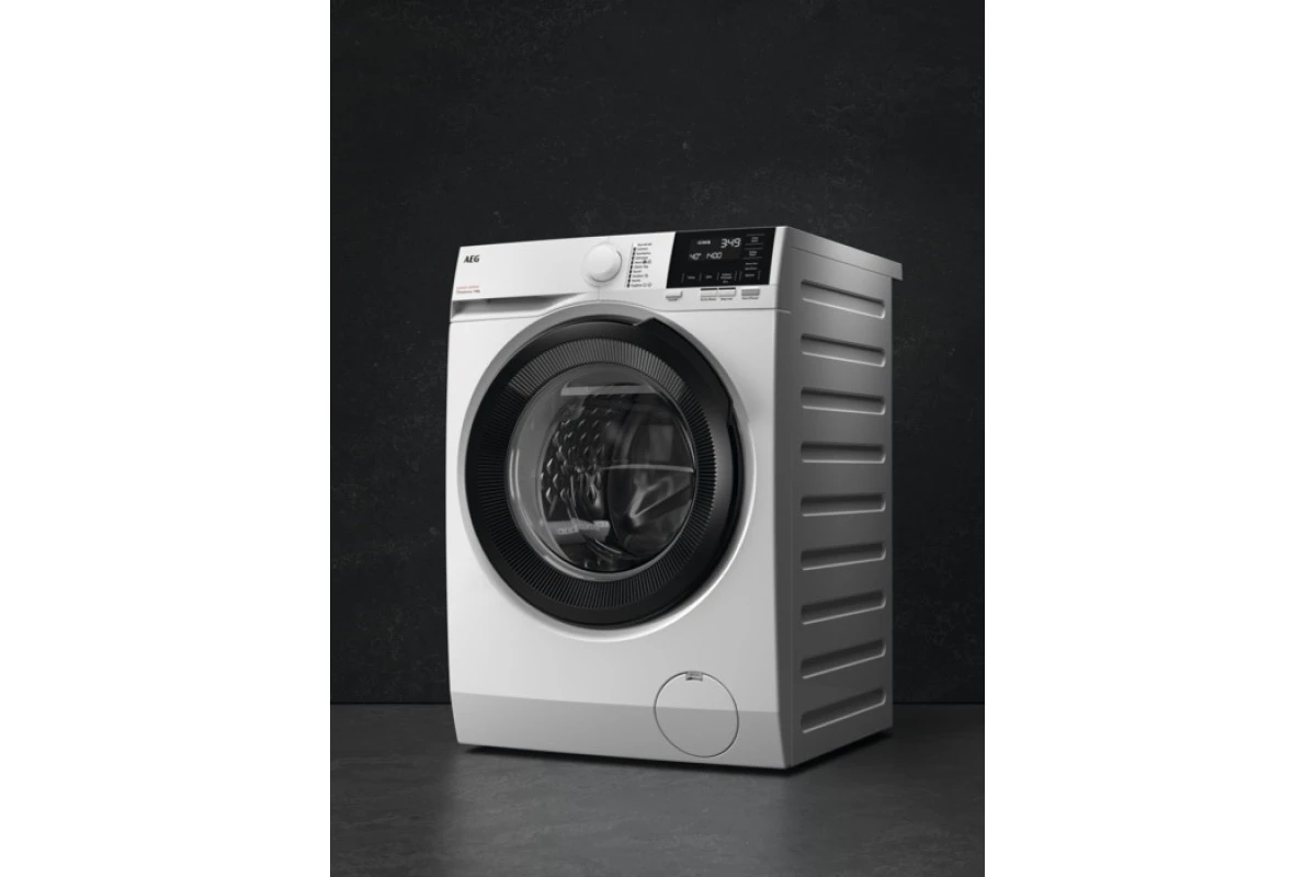 Стиральная машина AEG LFR71844BE
