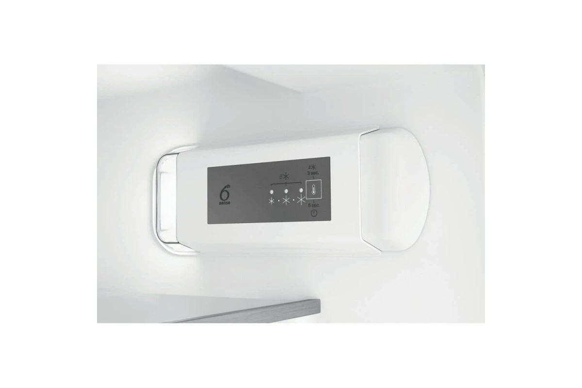 Встраиваемый холодильник Whirlpool WHC18 T132