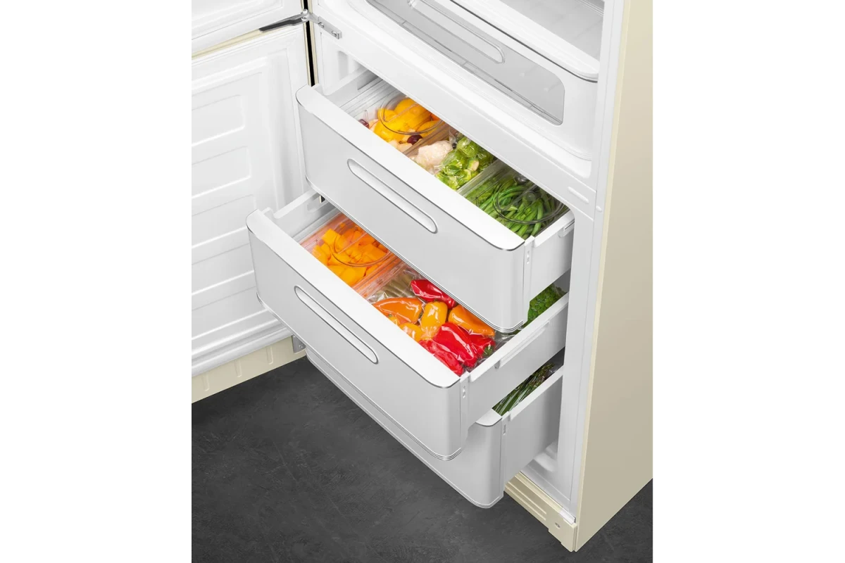 Холодильник Smeg FAB32LCR6