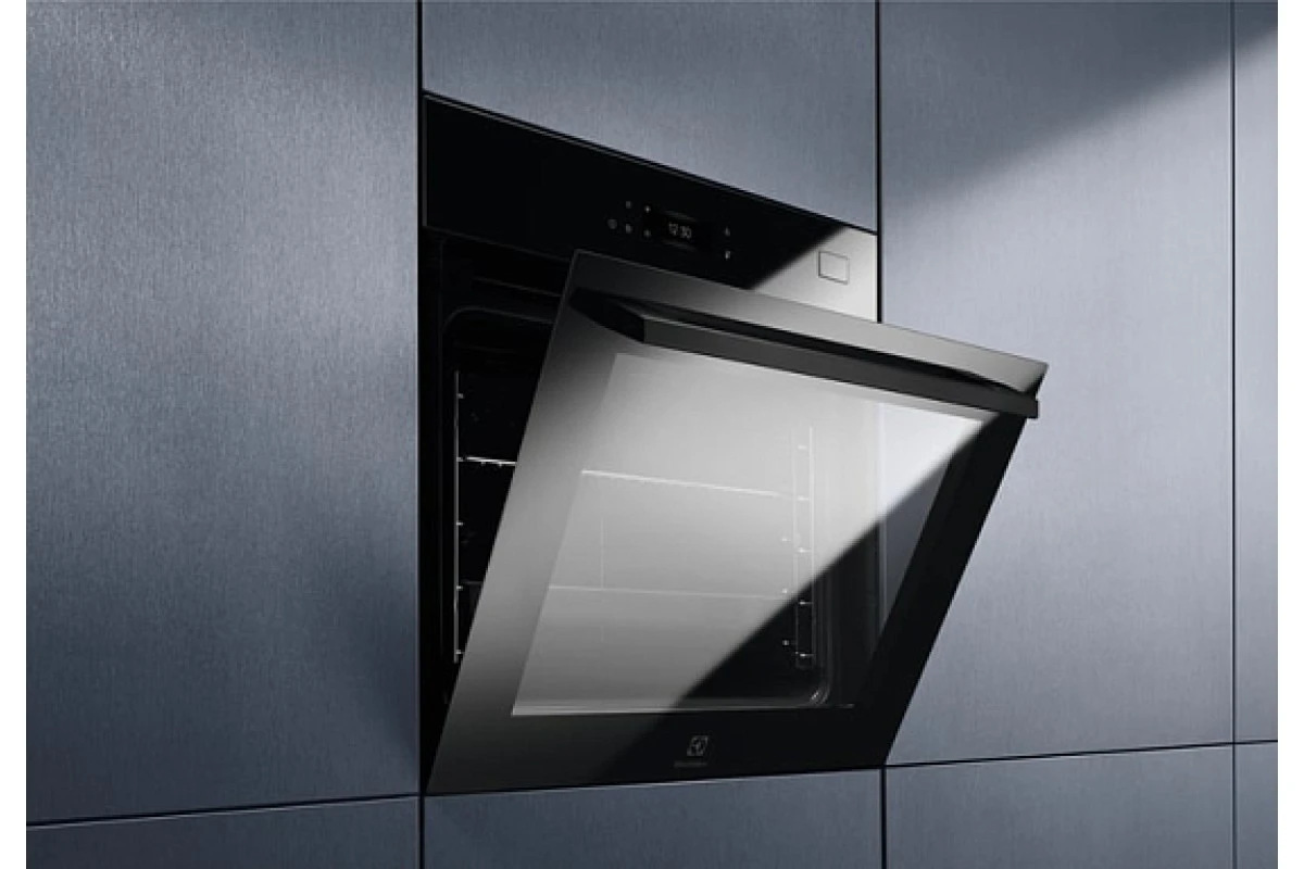 Духовой шкаф Electrolux EOB8S39Z