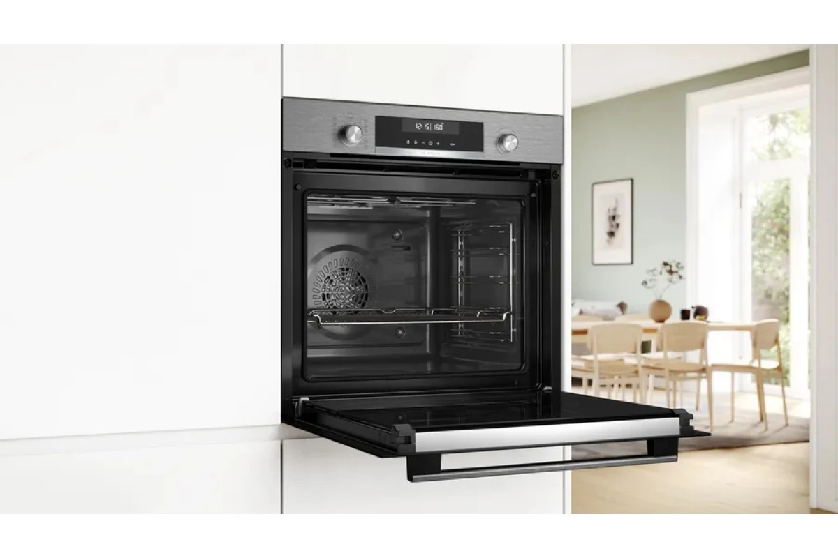 Духовой шкаф Bosch HBG578BS3