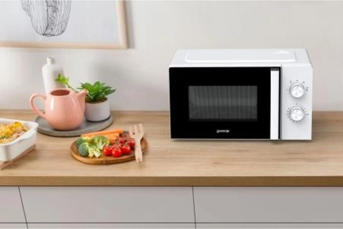 Микроволновая печь Gorenje MO17E1WH