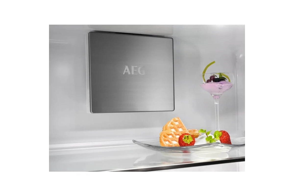 Встраиваемый холодильник AEG NSC7P751DS