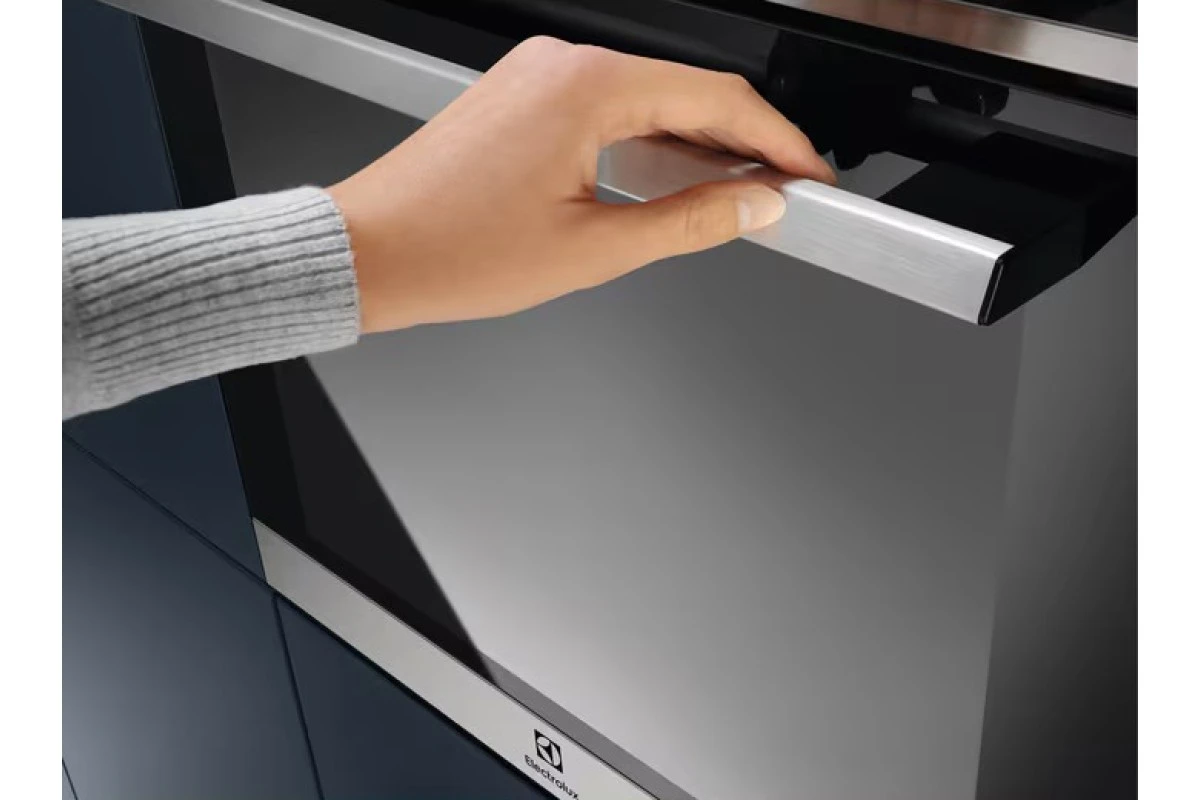 Электрический духовой шкаф Electrolux EOD6P66X
