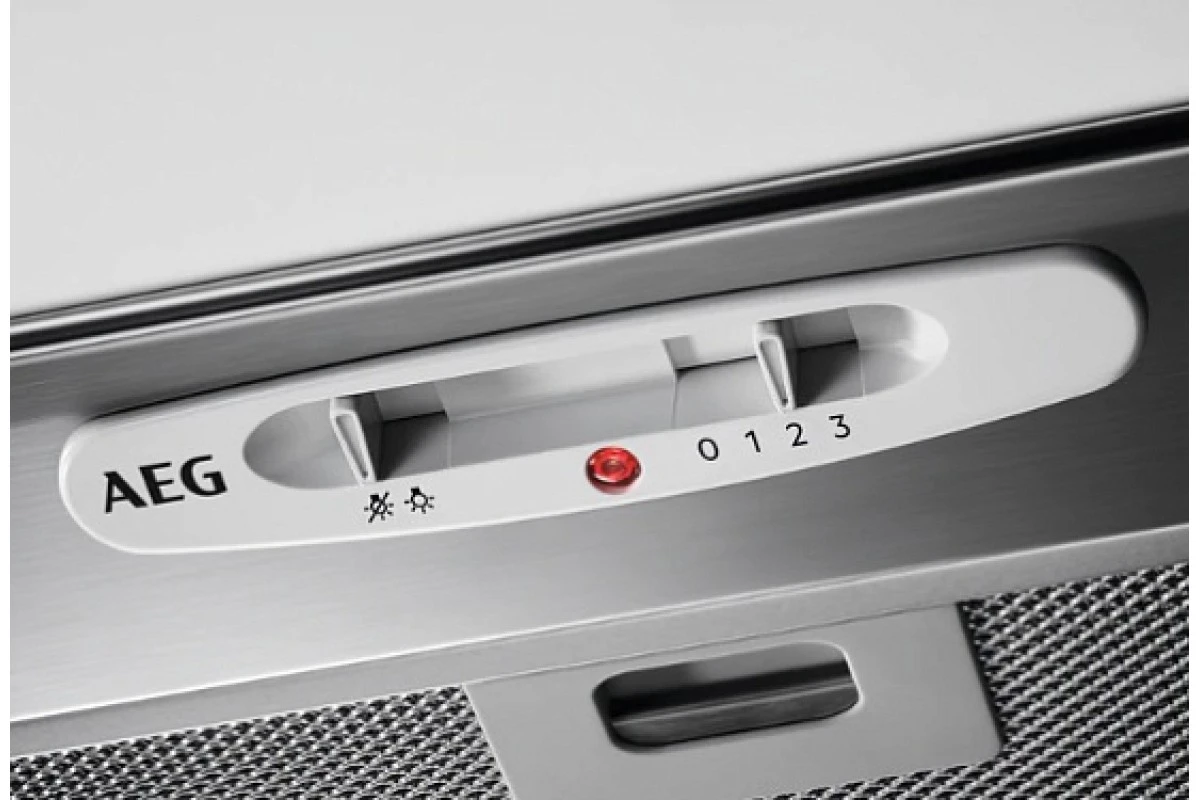 Встраиваемая вытяжка AEG DGB1522S