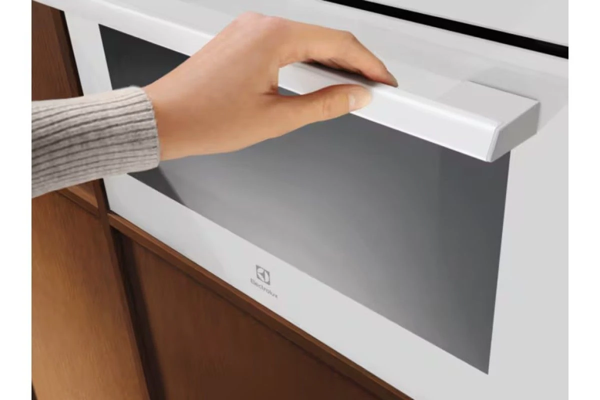 Встраиваемая микроволновая печь Electrolux LVM8E08V