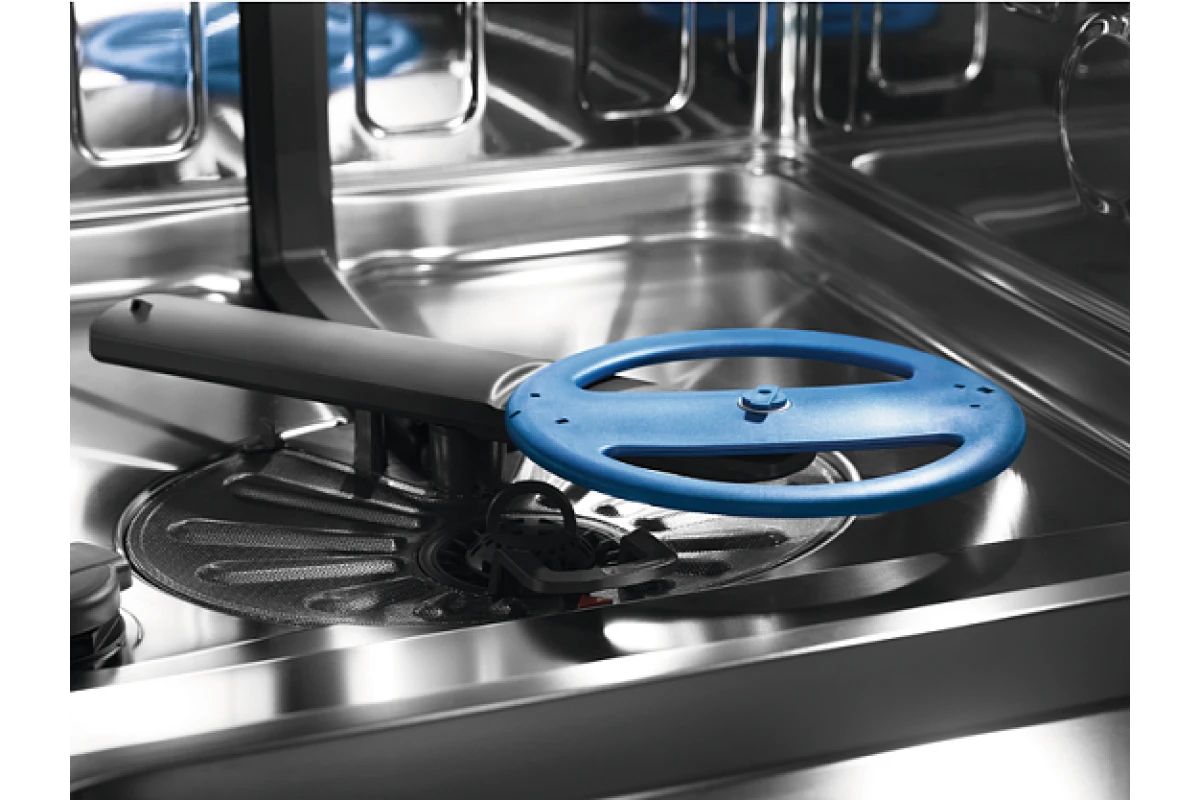 Встраиваемая посудомоечная машина Electrolux EEC967310L