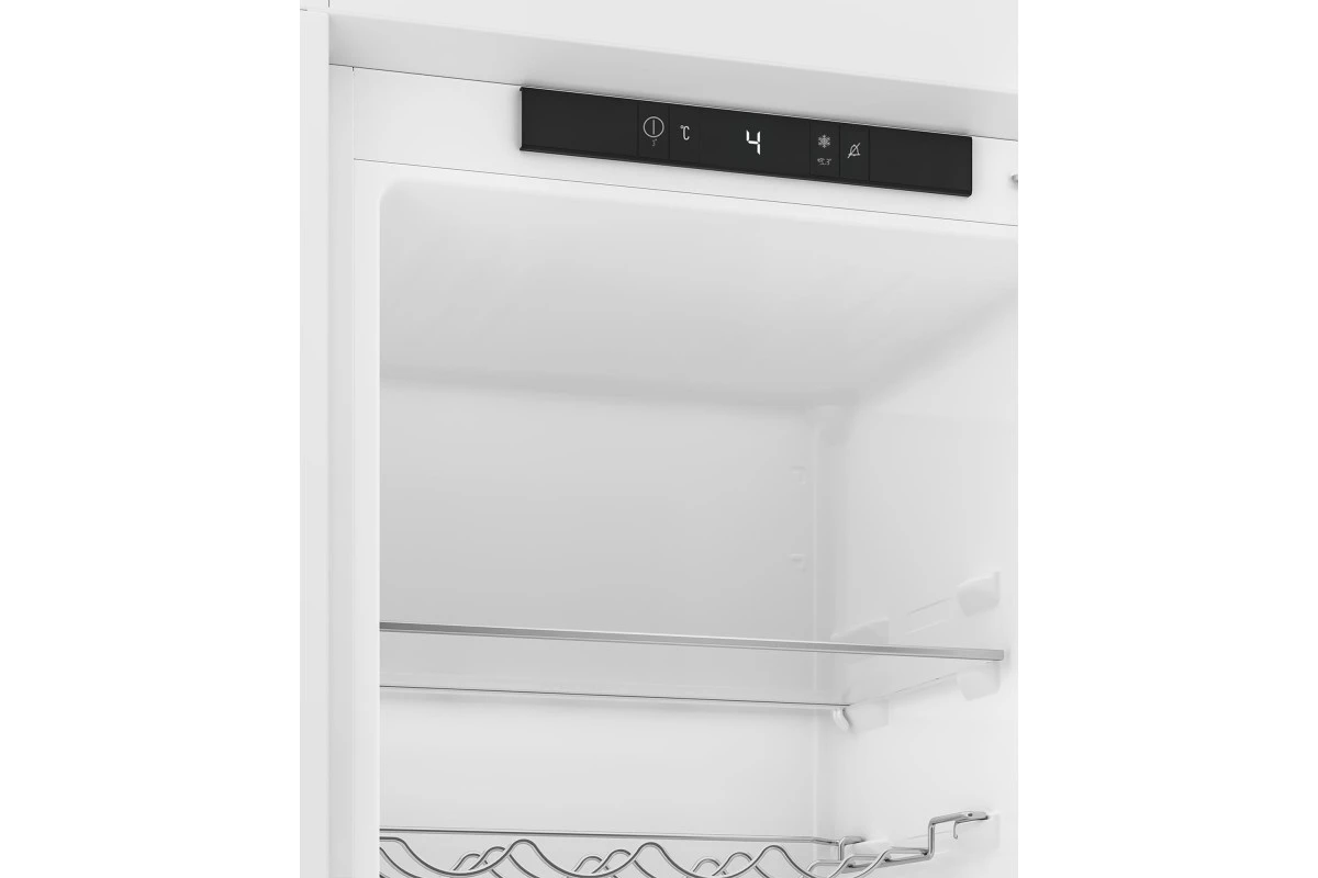 Встраиваемый однокамерный холодильник Hotpoint HBDR 18I