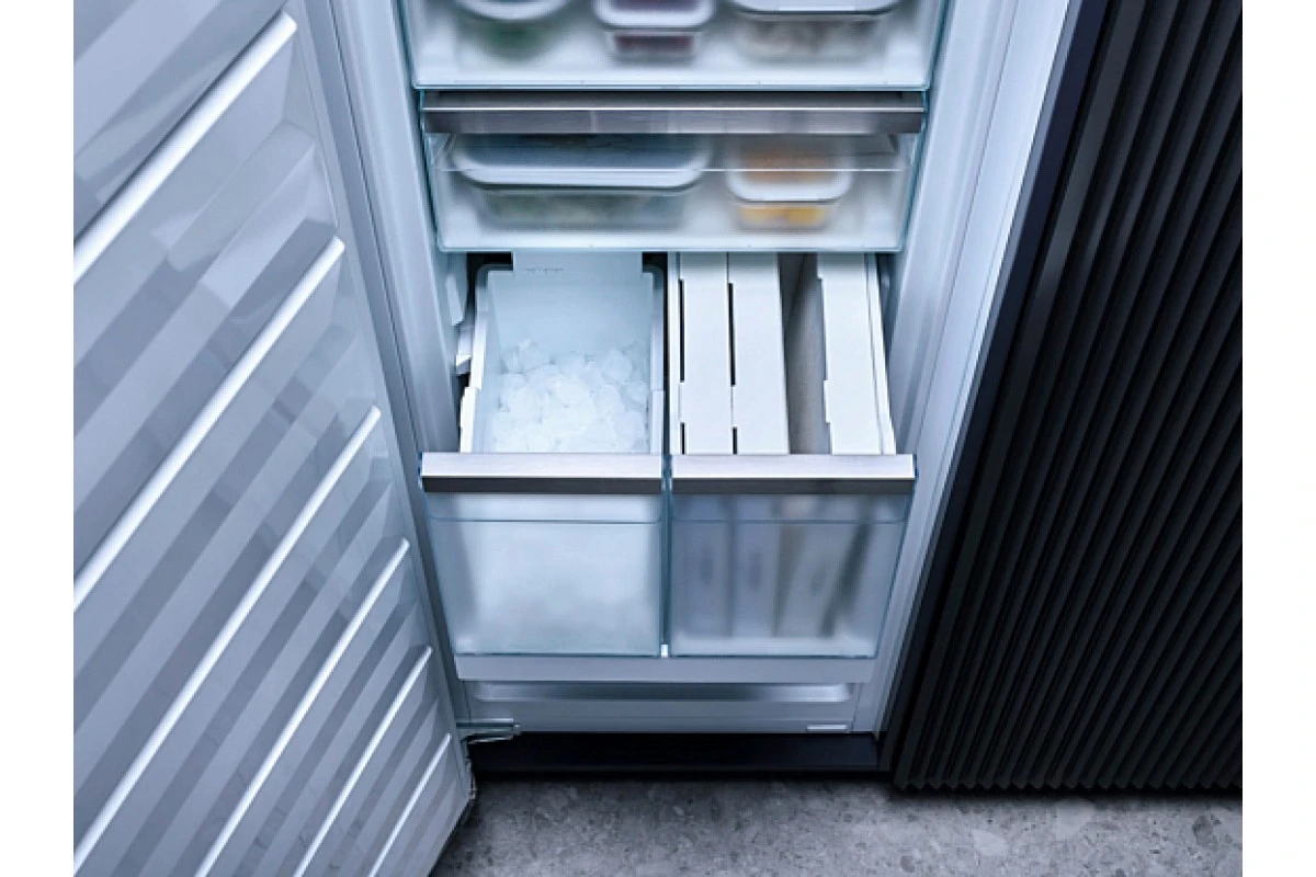 Встраиваемый морозильник Miele FNS 7774 D