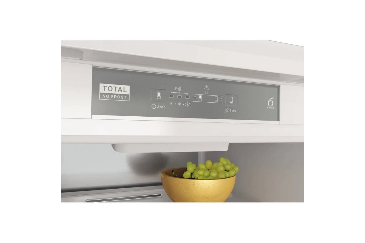 Встраиваемый холодильник Whirlpool WHC20 T352