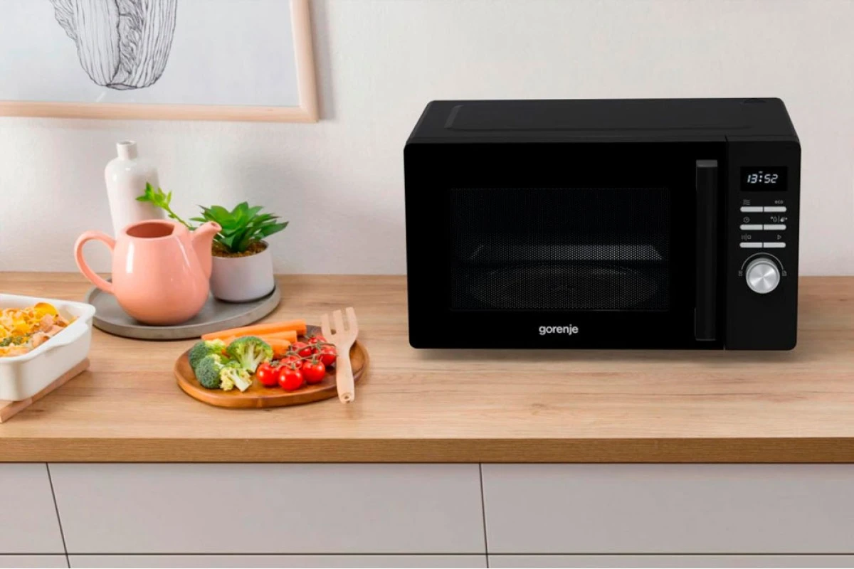 Микроволновая печь Gorenje MO23A3BH