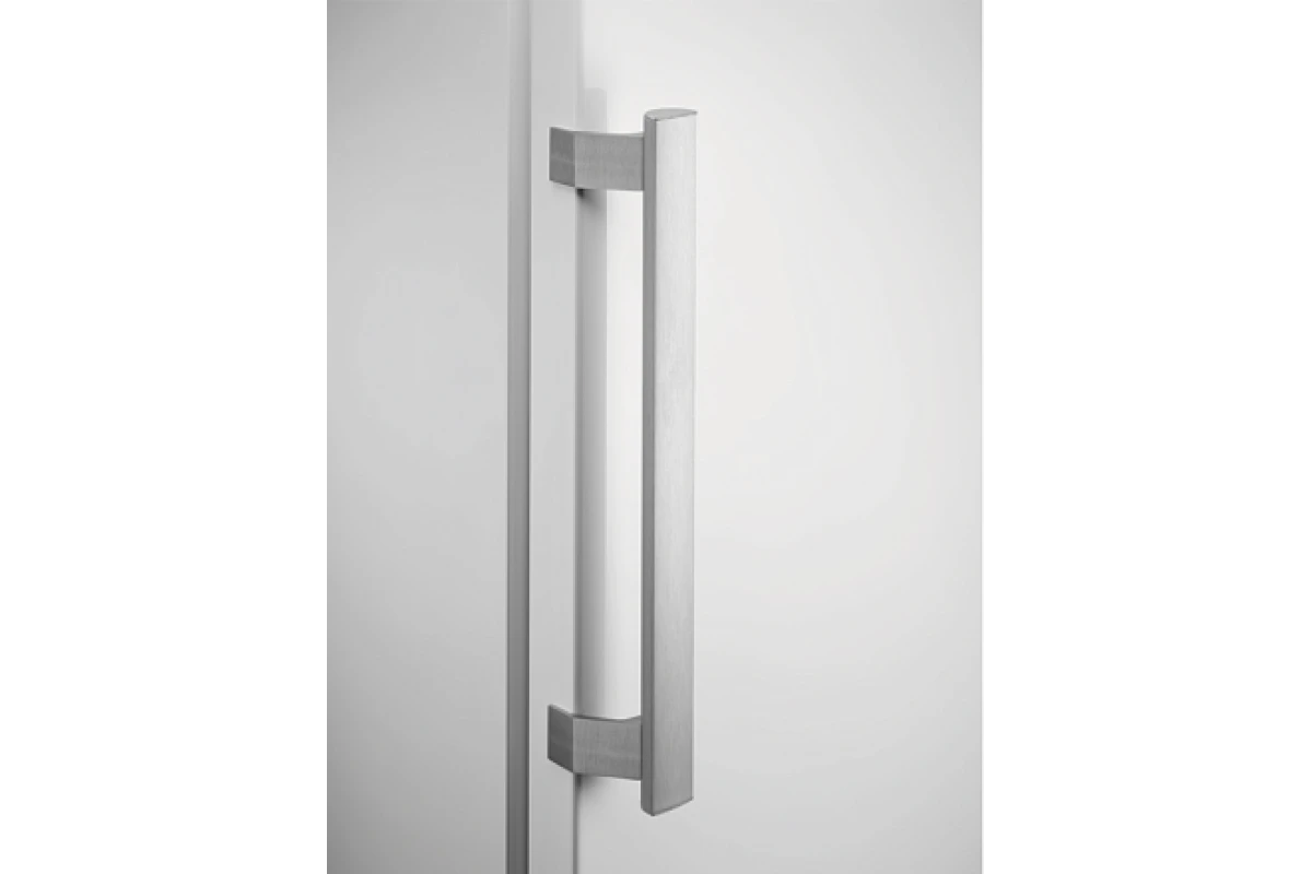 Морозильная камера Electrolux RUT5NF28W1