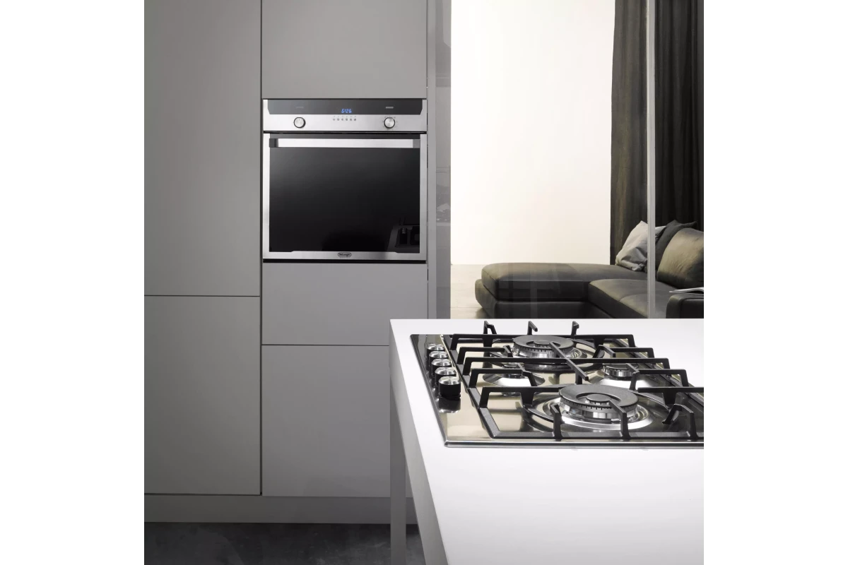 Многофункциональный электрический духовой шкаф DeLonghi SLM 8 RUS