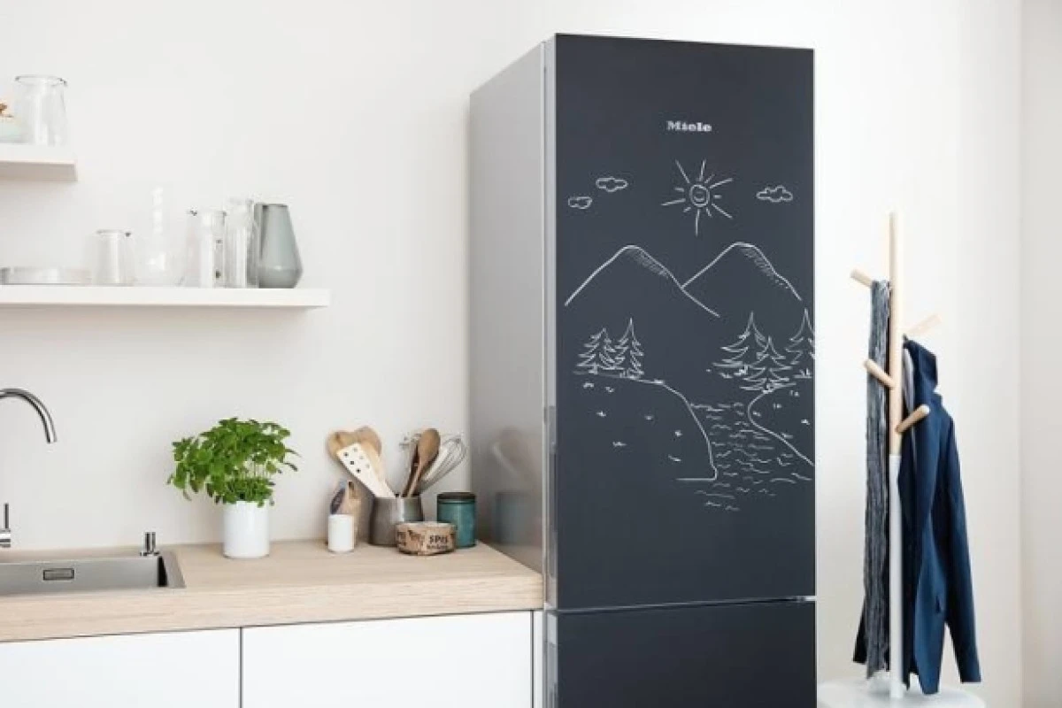 Холодильник Miele KFN 29283 D BB