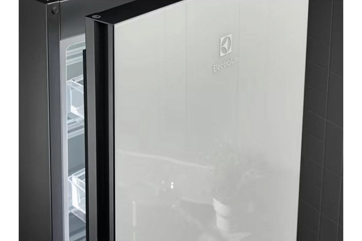 Холодильник Electrolux LNT7ME34G1