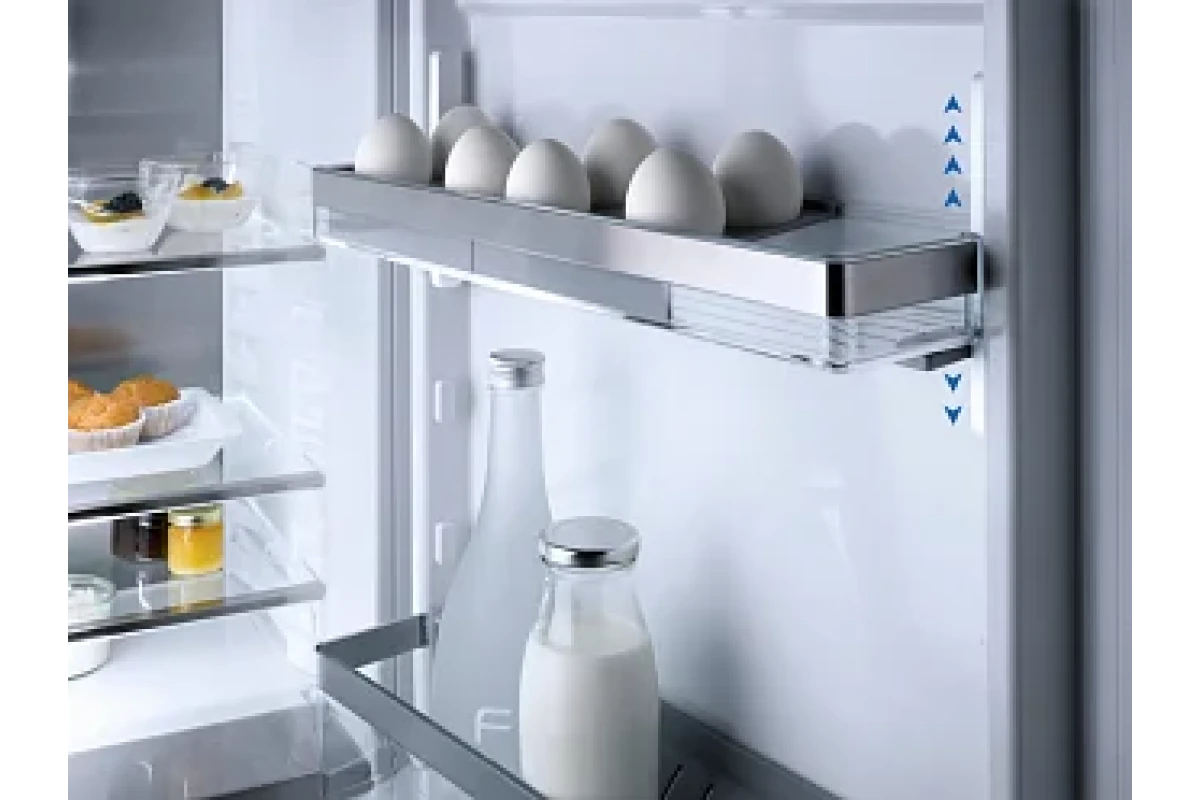 Встраиваемый холодильник Miele KFN 7774 D