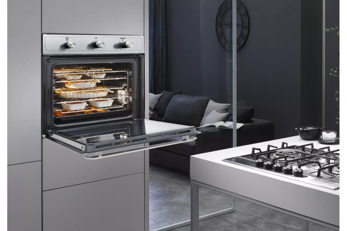 Многофункциональный электрический духовой шкаф DeLonghi SLM 50 RUS