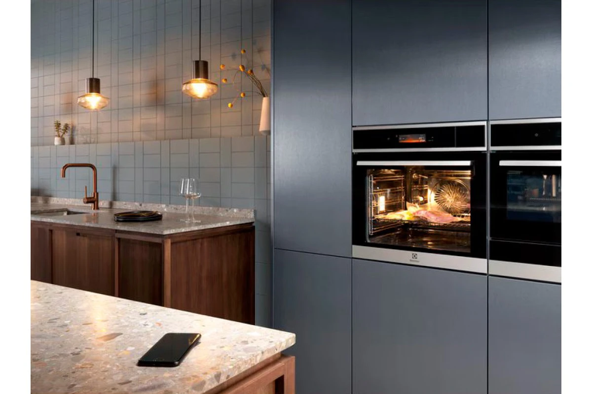 Духовой шкаф Electrolux EOB9S31WX