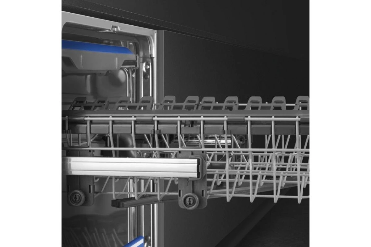 Встраиваемая посудомоечная машина Smeg STL362DQ